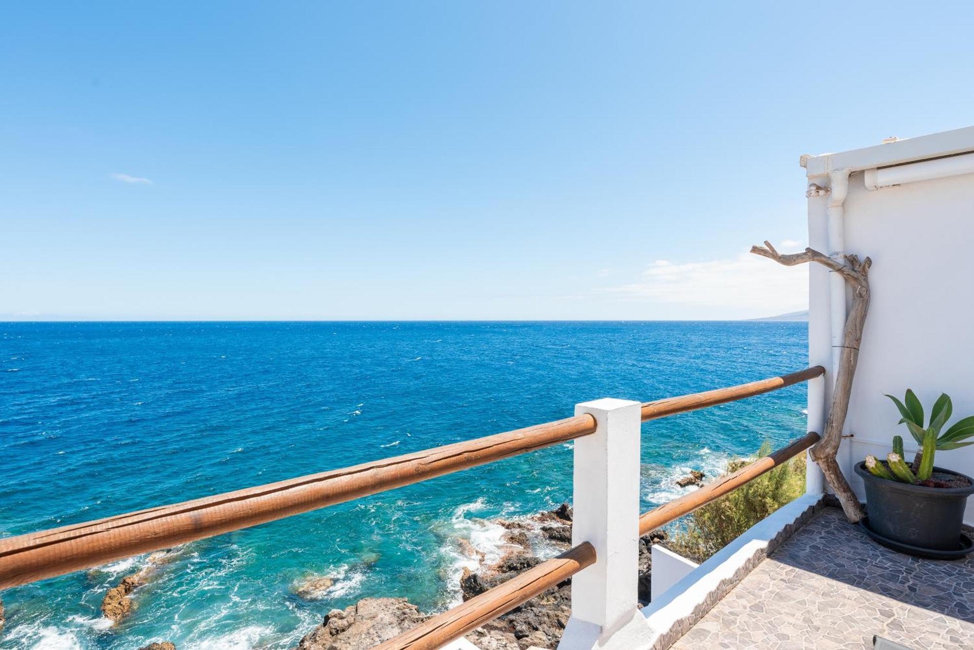 Luminous Loft Apartment Next To The Atlantic Ocean Radazul Exteriör bild